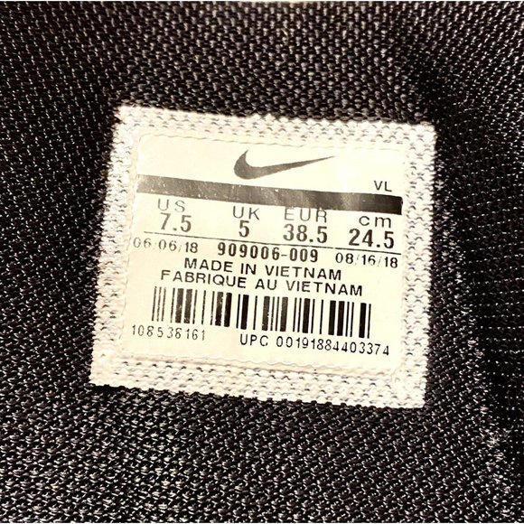 Nike Women Size 7.5 Run Swift Black W White Rarely Worn Well Maintained - Picture 3 of 8